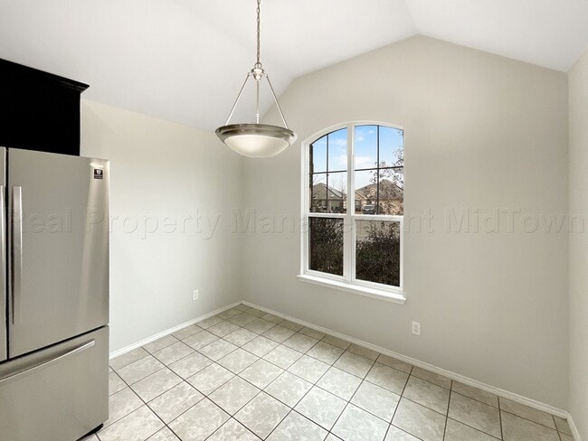 Building Photo - 2053 Leonard Ranch Rd