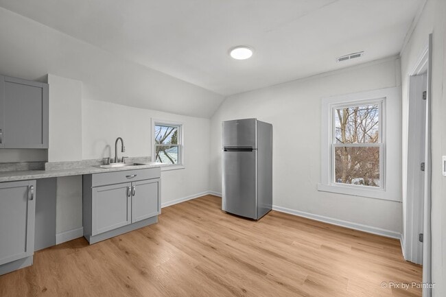 Building Photo - 314 Liberty St