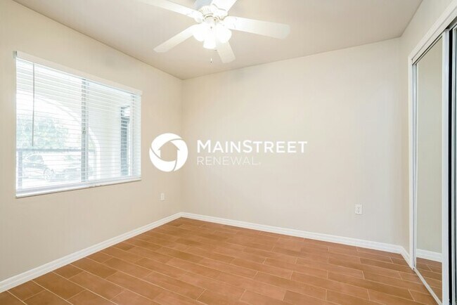 Building Photo - 3 Bedroom Pet-Friendly Home in Fort Myers, FL with Main Street Renewal