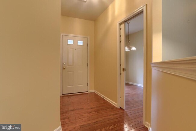 Building Photo - 1959 Deer Run Dr