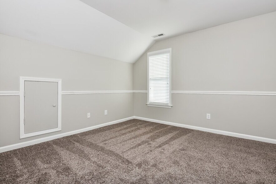 Building Photo - 148 Marino Pl