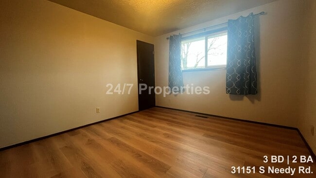 Building Photo - Country Living in Canby - 3 BD | 2 BA Home