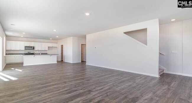 Building Photo - 2075 Grovefield Dr