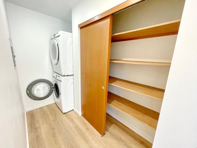 Building Photo - South Kihei 2 Bedroom / 1 Bathroom Unfurnished downstairs unit  - Peekaboo Ocean View