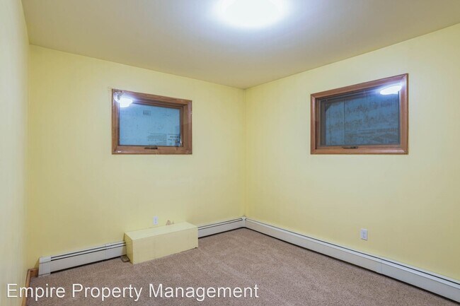 Building Photo - 5 br, 2.5 bath House - 2633 Diamond Street