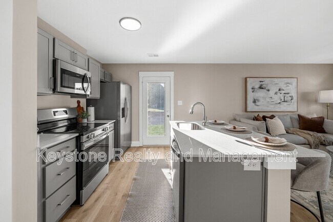 Building Photo - 303 Tennessee Ave