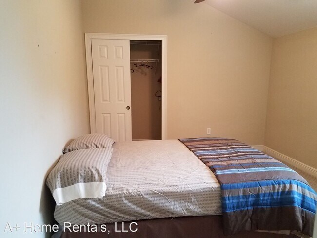 Building Photo - 2 br, 2 bath House - 1423 Stickley Avenue ...