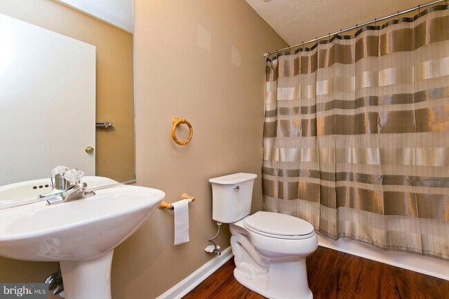 Building Photo - 117 Brookland Terrace