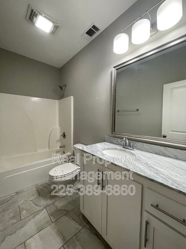 Building Photo - 12459 N Stumberg Villas Ct