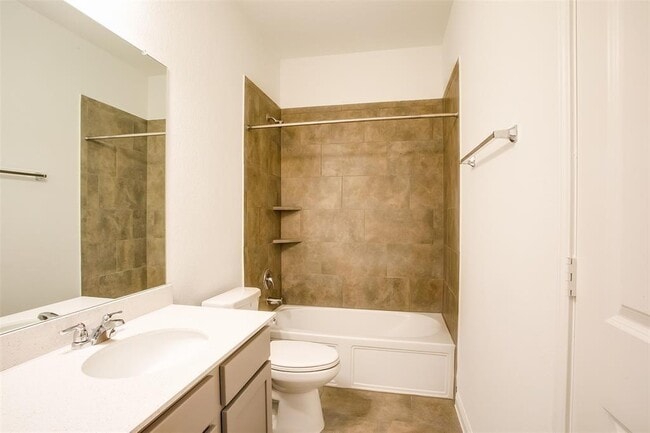 Building Photo - 105 Coronella Dr