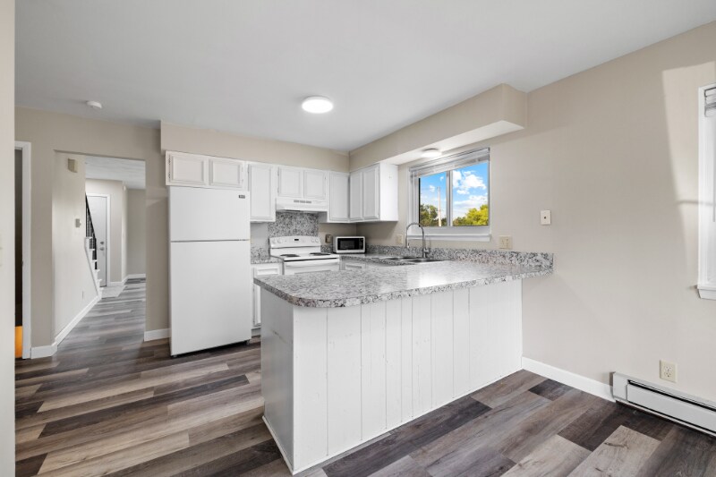 Building Photo - 6301 Frankn Dot Dr