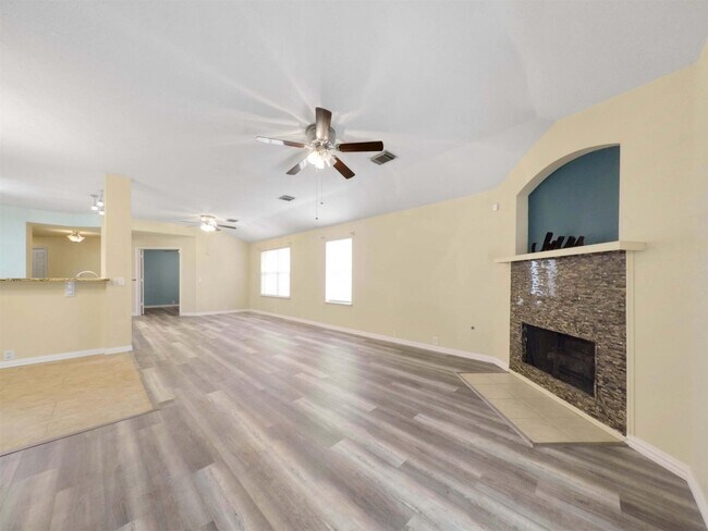 Building Photo - 4927 Deep Glen Ln