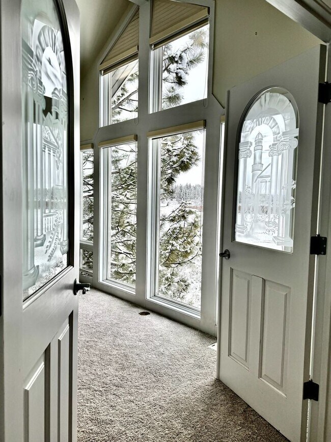 Building Photo - HUGE Custom-Designed Dream Home bordering Indian Meadows Preserve!