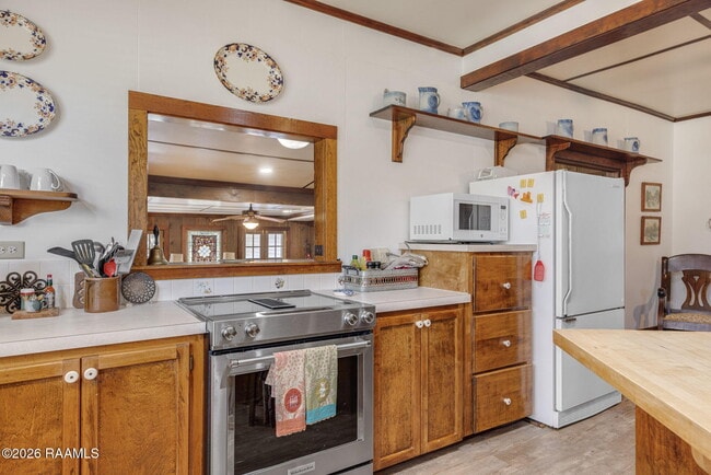 Building Photo - 411 Wiggins Rd