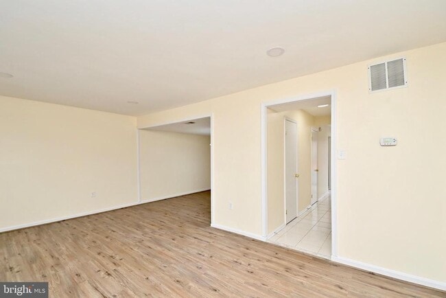 Building Photo - 2767 January Ct