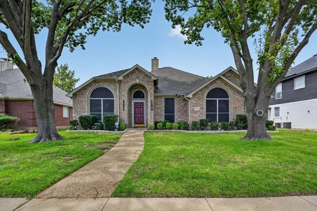 Building Photo - 9906 Ashmont Dr