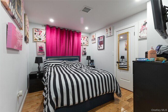 Building Photo - 48 Essex St