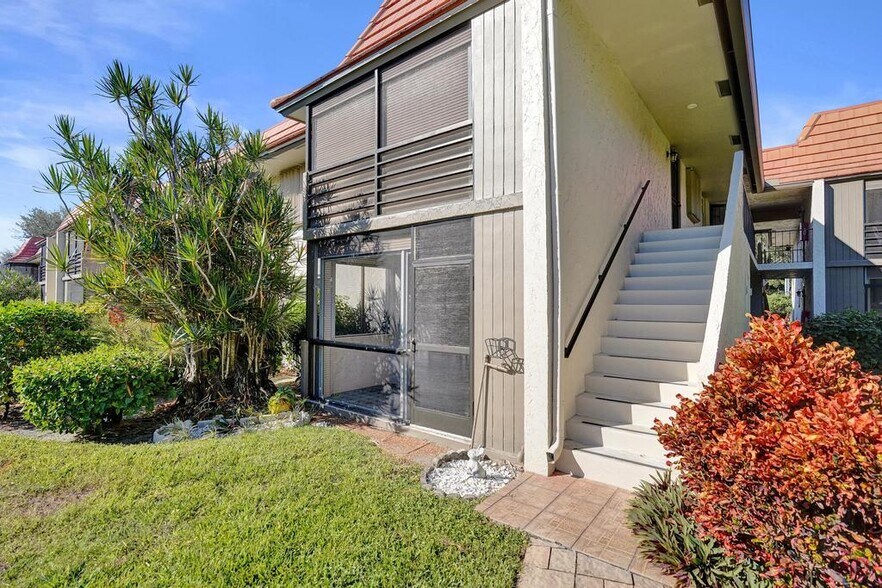 Building Photo - 1050 NW 13th St