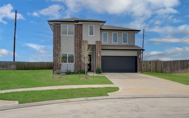 Building Photo - 14506 Rain Tree Dr