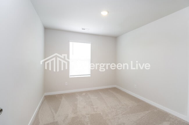 Building Photo - 561 Mountain Vw Dr