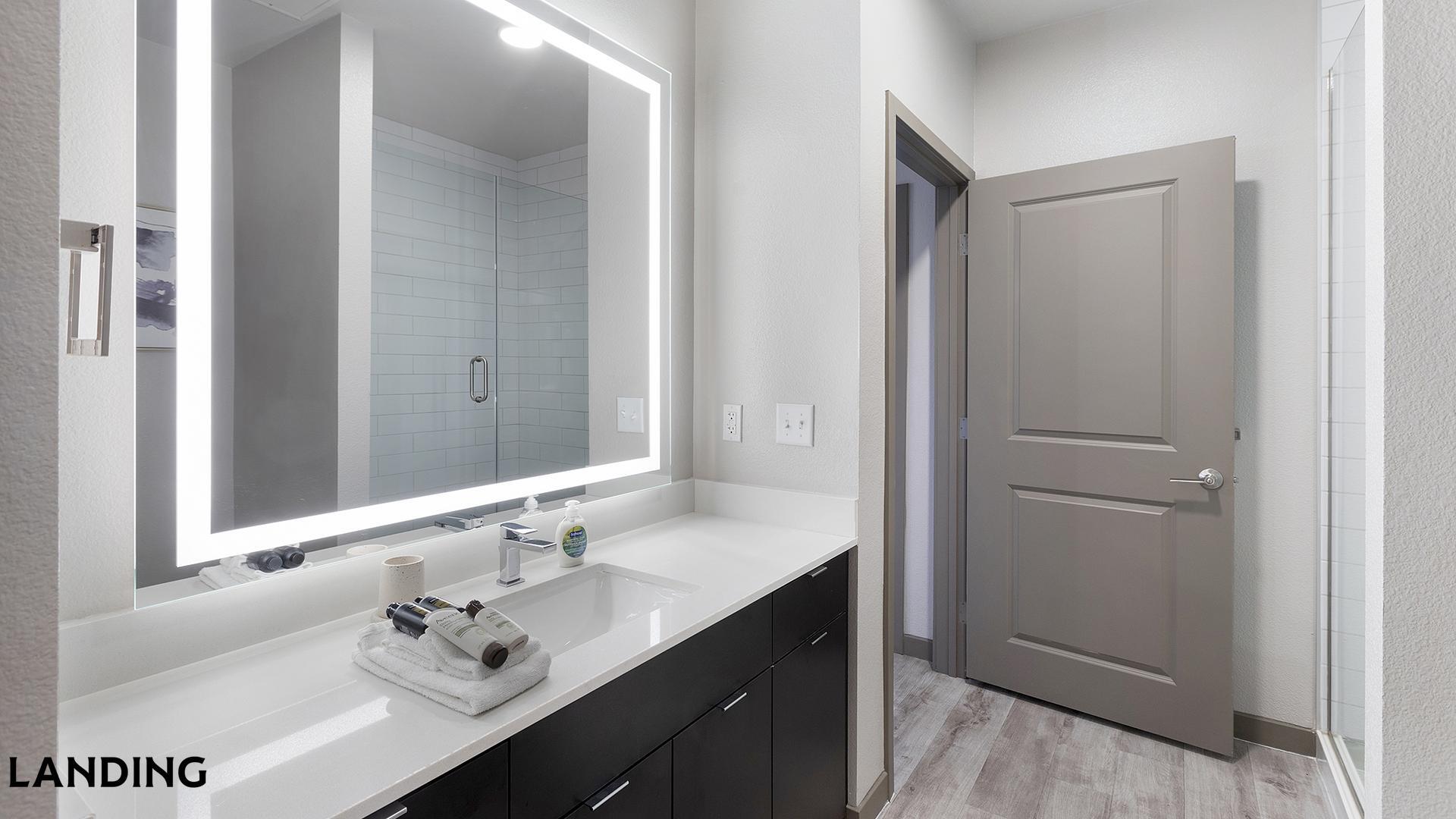 Building Photo - 3150 W Twain Ave