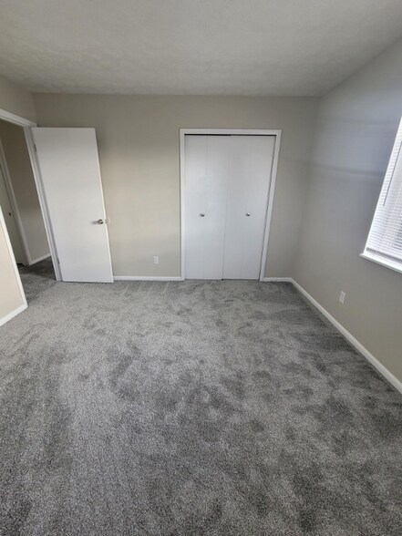 Building Photo - 7300 Sunset Strip Ave NW