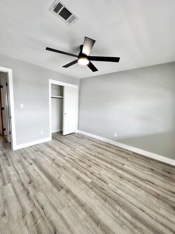 Building Photo - 726 Eglin Pkwy NE