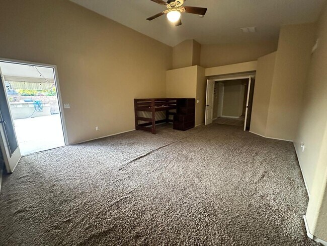 Building Photo - 3251 W Vista Bonita Dr