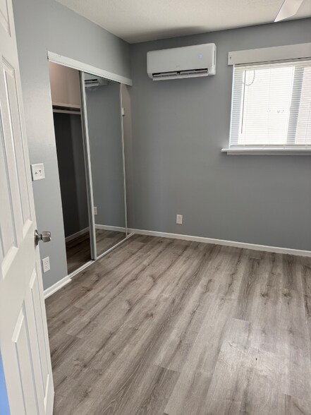 Building Photo - 911 Sylvan St