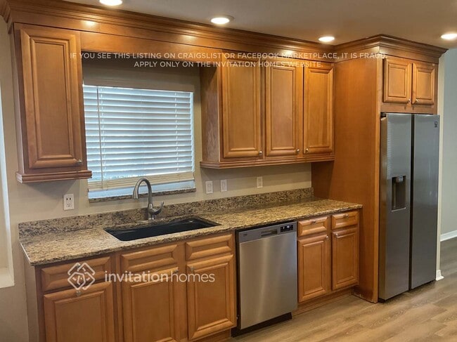 Building Photo - 1970 Erin Brooke Dr