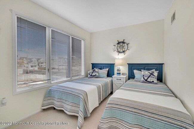 Building Photo - 1709 NJ-35