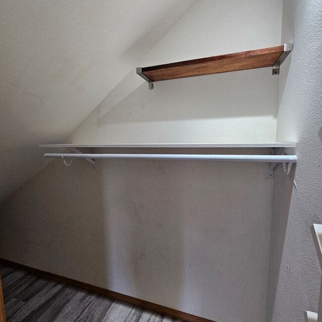 Building Photo - Bright and Stunning 2-Story Home with Dayl...