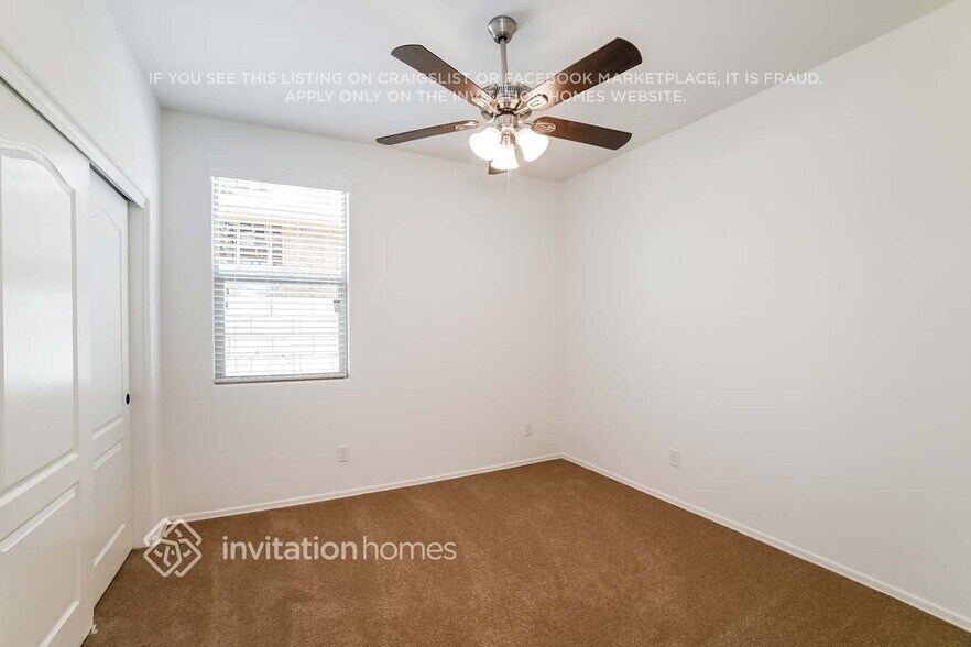 Building Photo - 19444 W Solano Dr