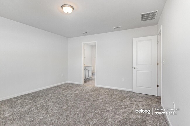 Building Photo - 1425 Rhodes Pond St