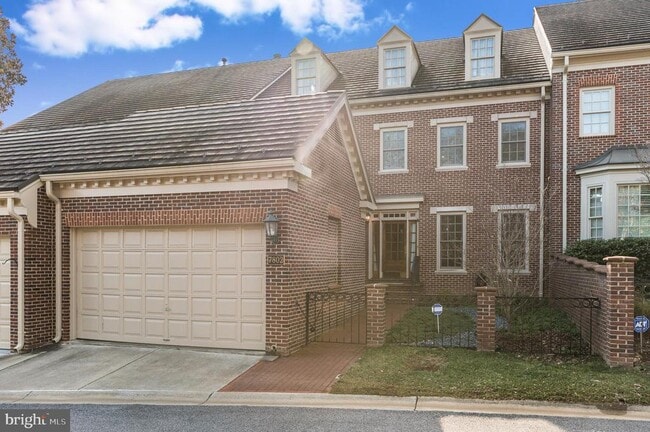 Building Photo - 7802 Hidden Meadow Terrace