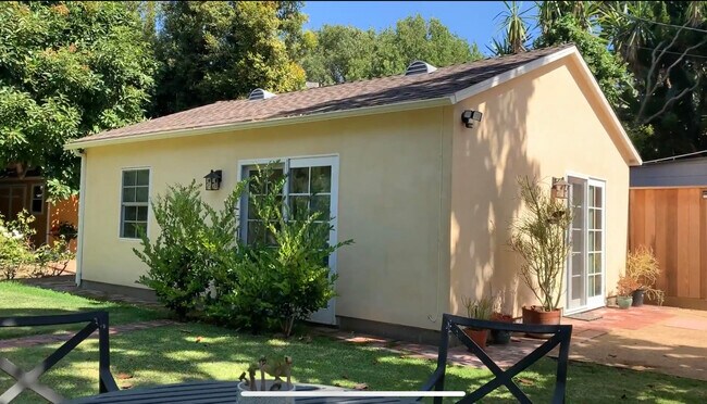 Exterior - 3228 Federal Ave