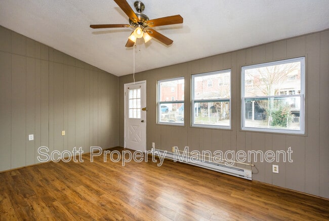 Building Photo - 8627 Willow Oak Rd