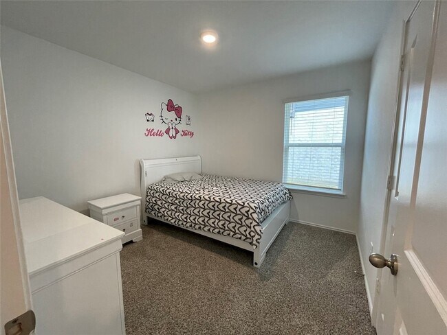 Building Photo - 23811 Desert Brush Ct