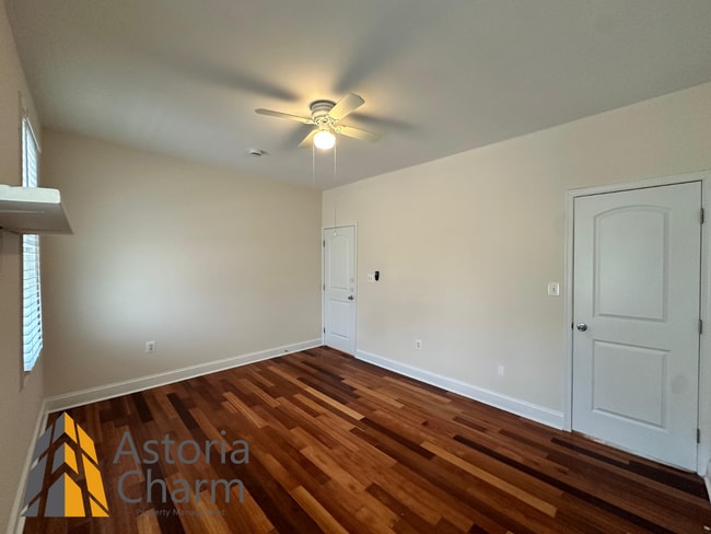 Building Photo - Live in Comfort: Spacious 3 Bedroom 2 Bath...