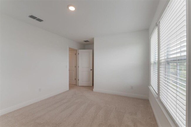 Building Photo - 6442 Rover Wy