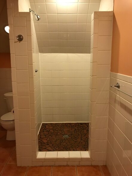 Bathroom - 2200 Girard Ave S