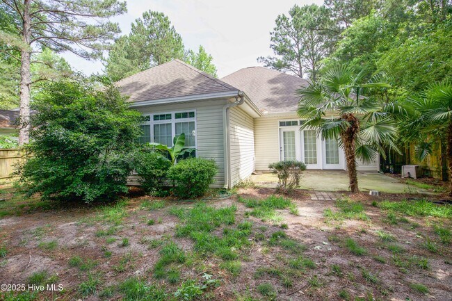 Building Photo - 768 Gold Finch Way