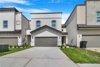 Building Photo - 22 Corales St