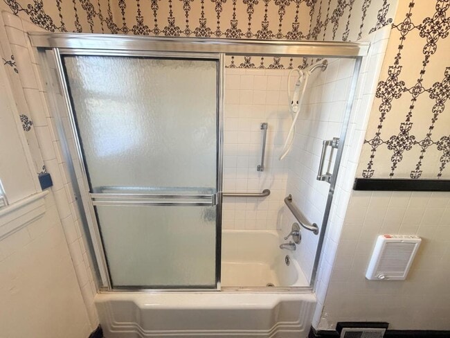 Building Photo - 22 Vance Cir