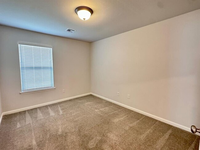 Building Photo - 4100 NW 152nd Terrace