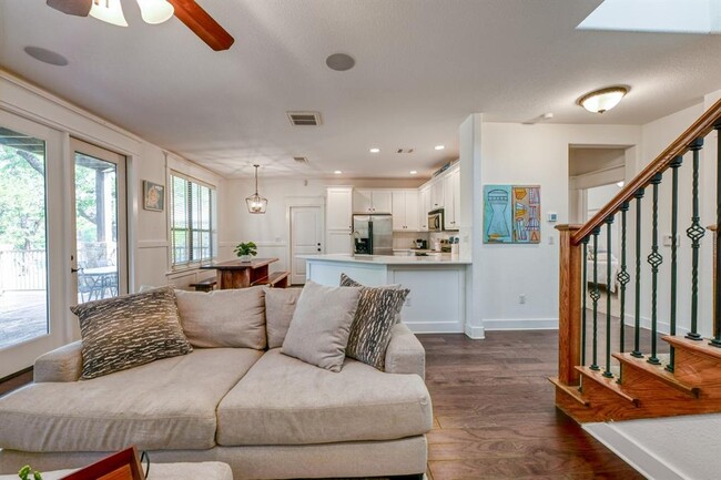 Building Photo - 6917 Trimaran Cove