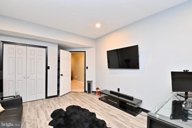Building Photo - 11736 Folkstone Ct