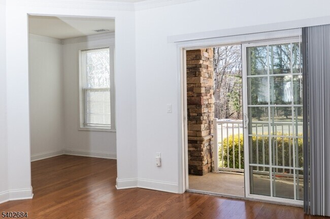 Building Photo - 7113 Polk Dr