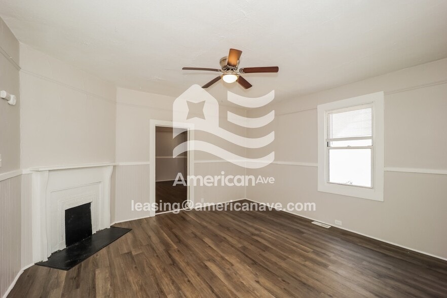 Building Photo - 610 De Groat St