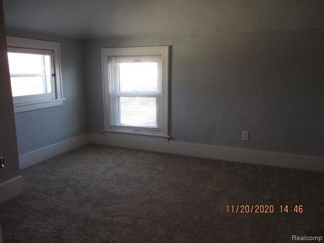 Building Photo - 160 Roehrig St